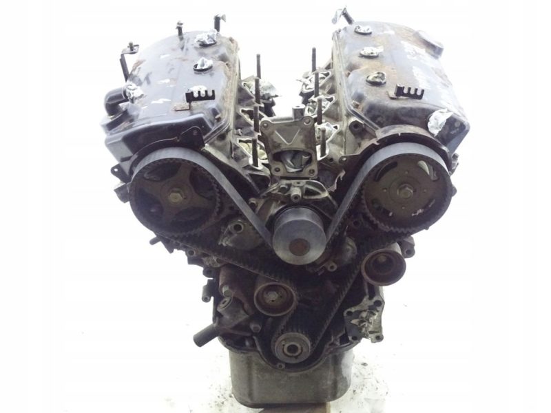 Mitsubishi 6G72 3.0 engine