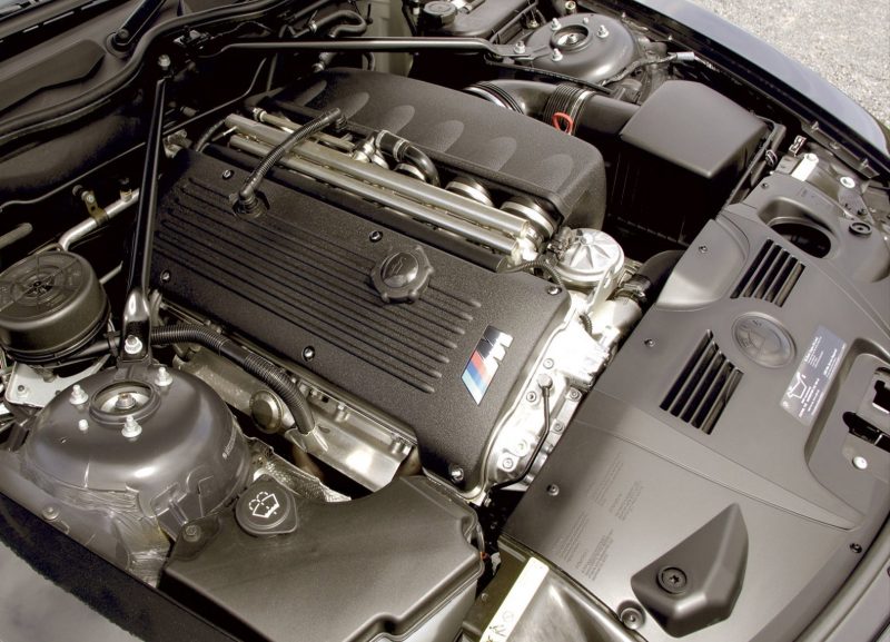 BMW S54B32 engine