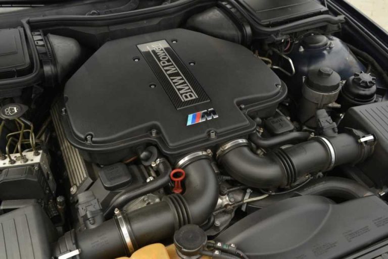 BMW M62B44/M62TUB44 engine