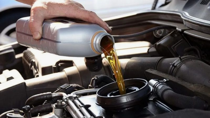 Consequences of untimely engine oil change