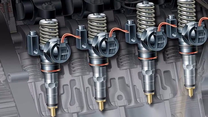 Diesel engine problems associated with knocking injectors