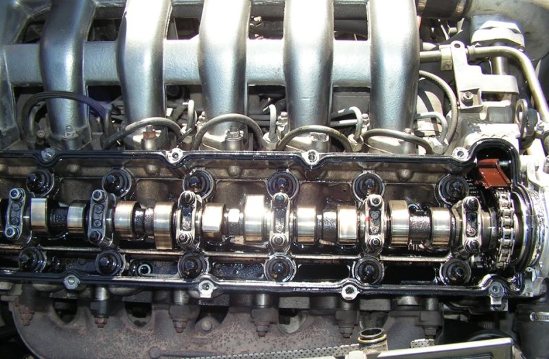 Diesel engine problems associated with knocking injectors