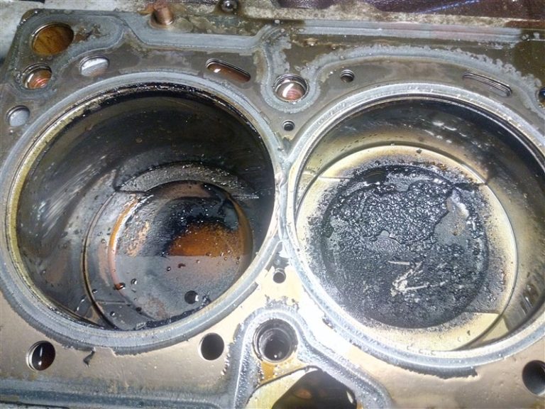 Oil in the engine cylinder: causes of malfunction