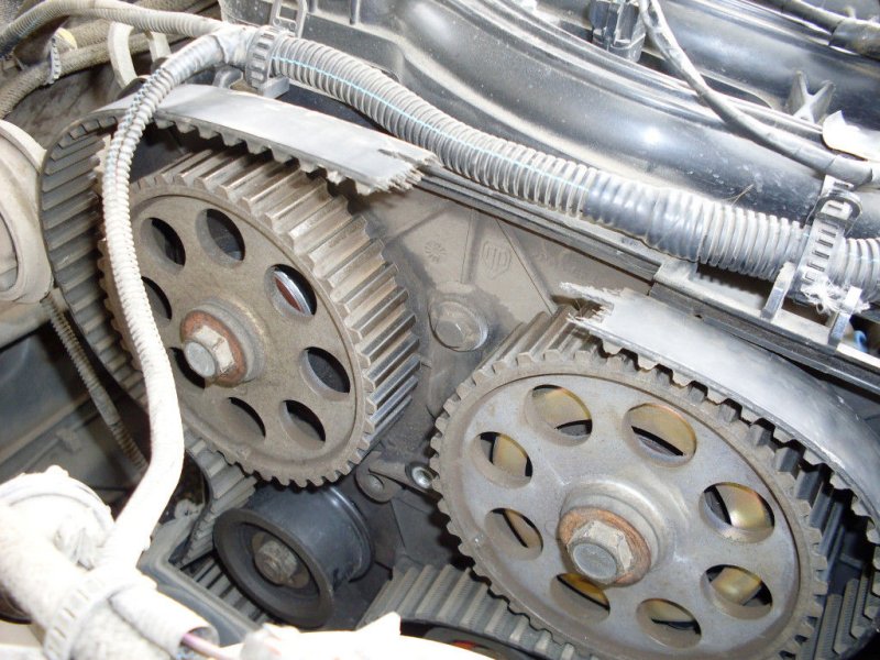 Timing belt failure: causes and consequences