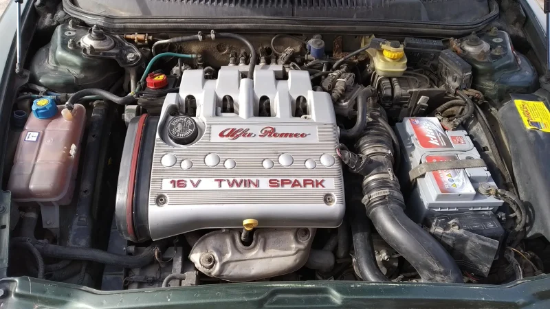 Twin Spark Alfa Romeo engine