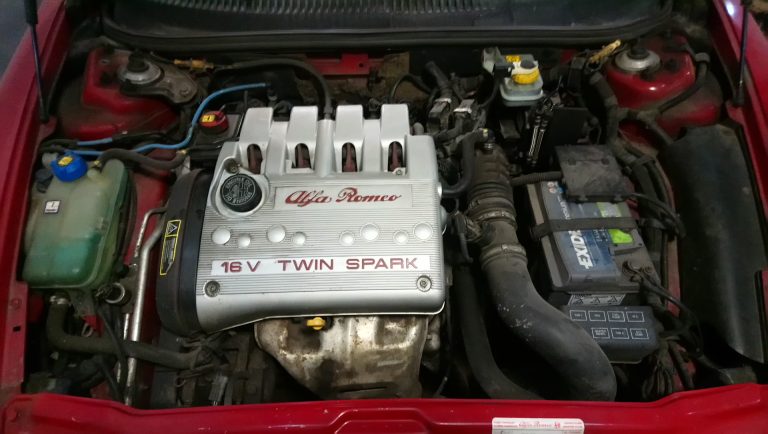 Twin Spark Alfa Romeo engine