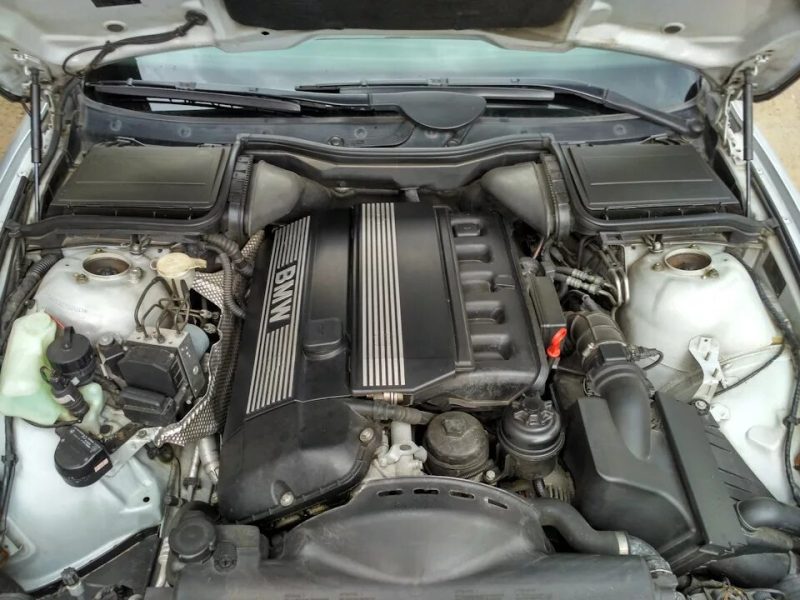 BMW M52B25, M52TUB25 Engine