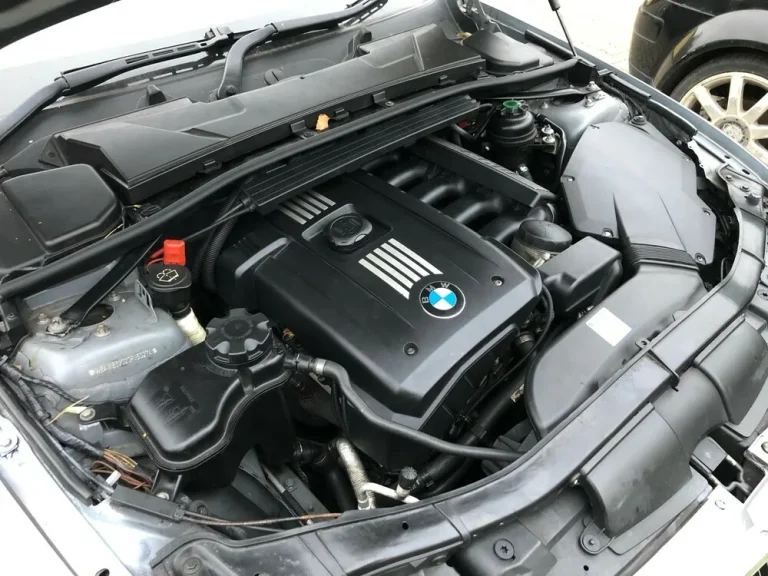 BMW N52B25 engine