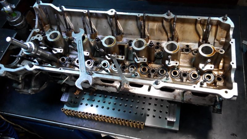 The cylinder head: what it is and how the cylinder head is organized