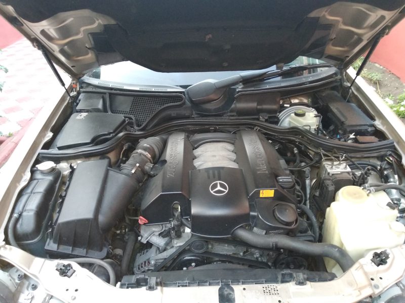 Mercedes-Benz M112 E37 3.7 engine