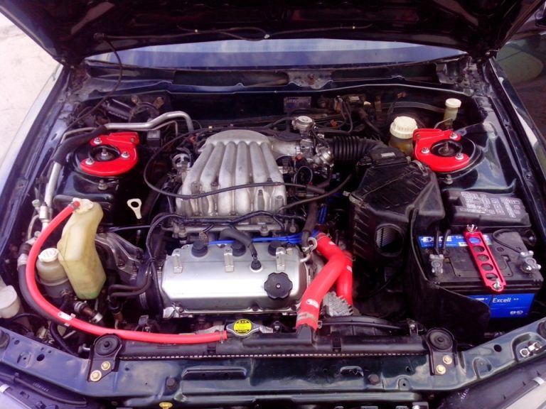 Mitsubishi 6A13 2.5L V6 engine